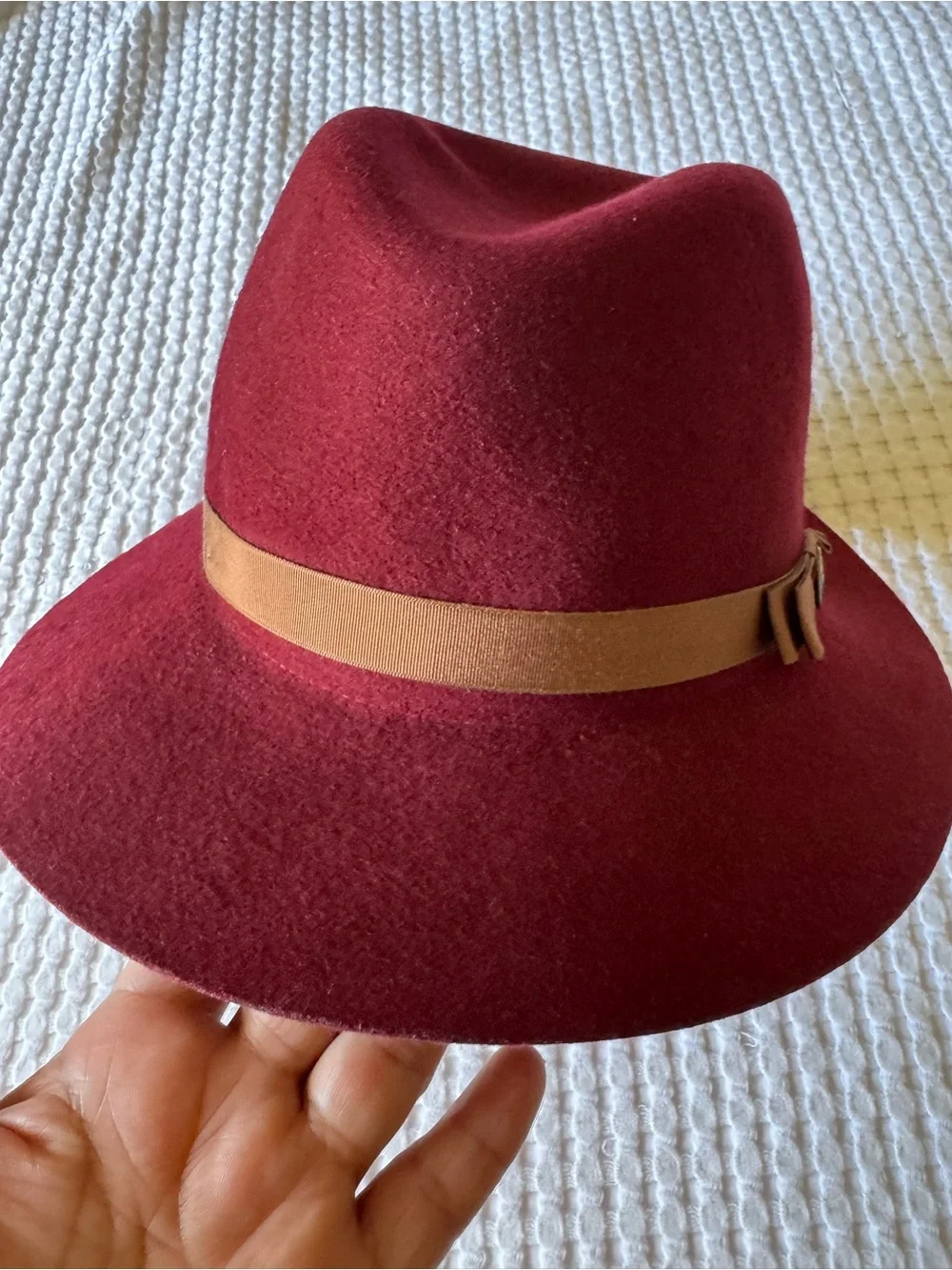 Goorin Bros Wine Fedora with Tan Band